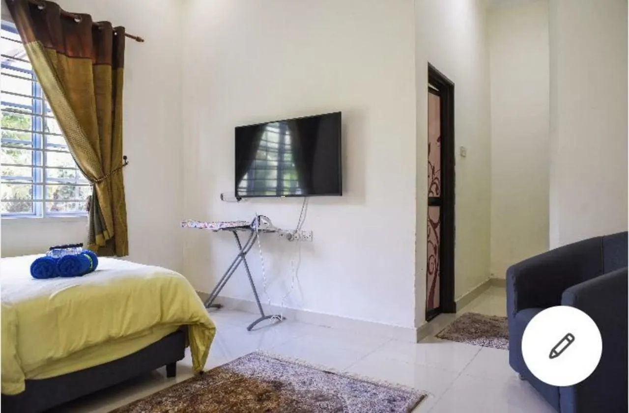Homestay Villa Solihin Sungai Buloh 0*,
