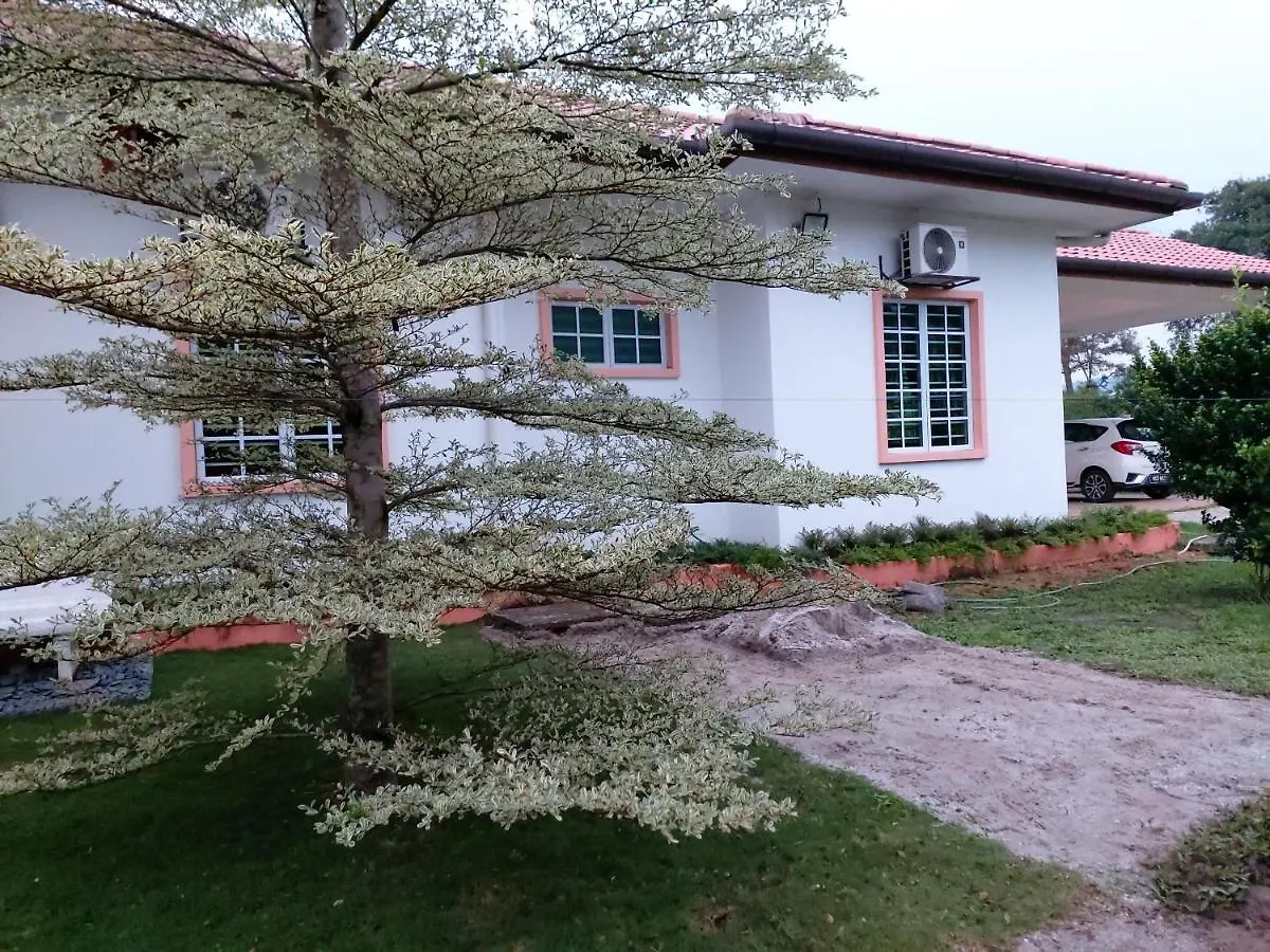 Homestay Villa Solihin Sungai Buloh 0*,