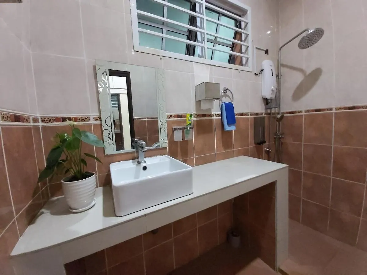 Homestay Villa Solihin Sungai Buloh 0*,