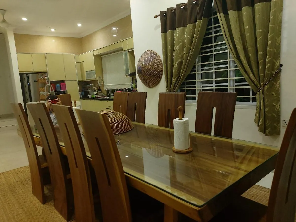 Homestay Villa Solihin Sungai Buloh